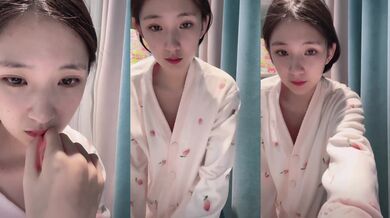 【极品稀缺魔手外购】最新《疯狂抖音》外篇抖音擦边闪现走光刷边 啪啪热舞 PK惩罚紫薇自摸 (3)